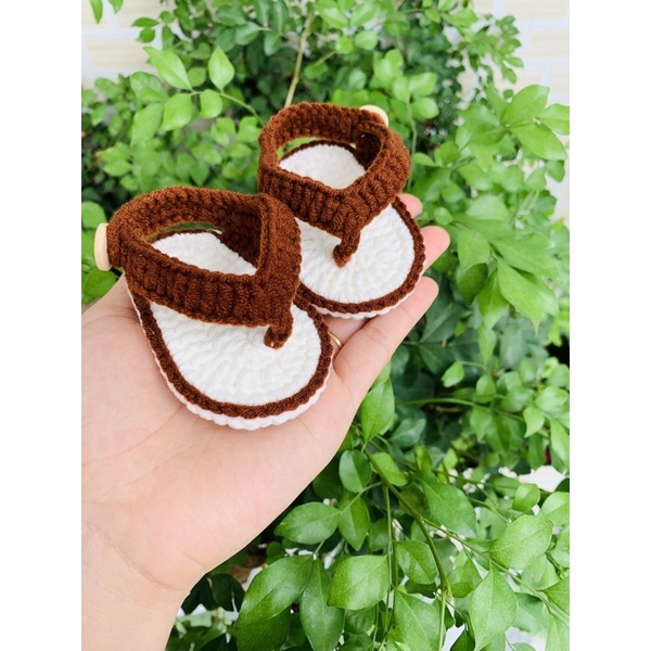 Dép lào quai hậu bằng len cho bé con 0-18m