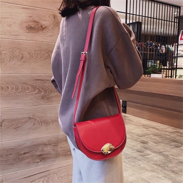 Túi đeo chéo size 20cm