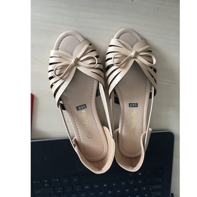 giày đế bằng size 37