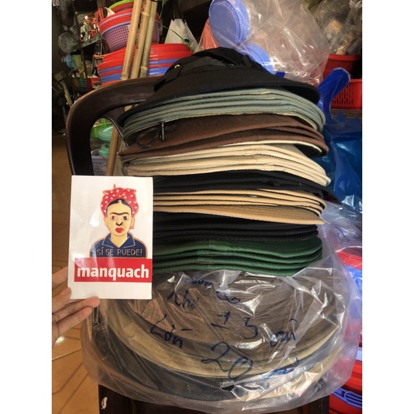 Nón che nắng rộng vành