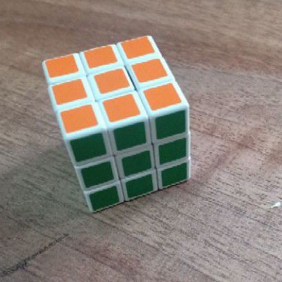 Đồ chơi ru bích tí hon 3x3cm