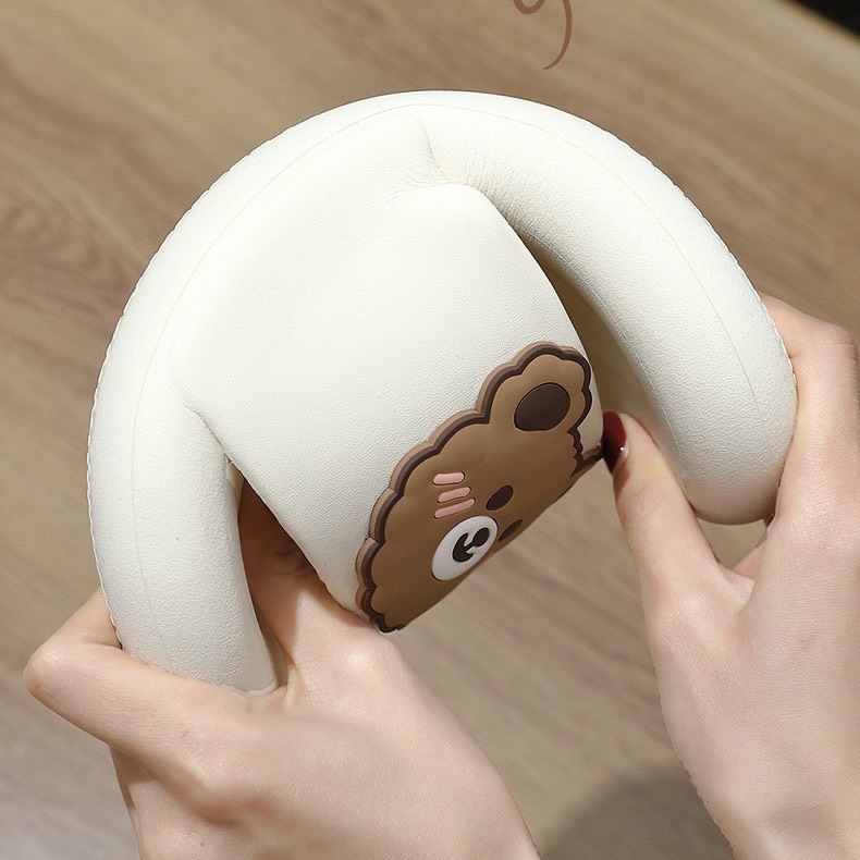 Dép quai ngang bánh mì nữ mặt gấu ngộ nghĩnh - Dép bánh mì đế siêu êm