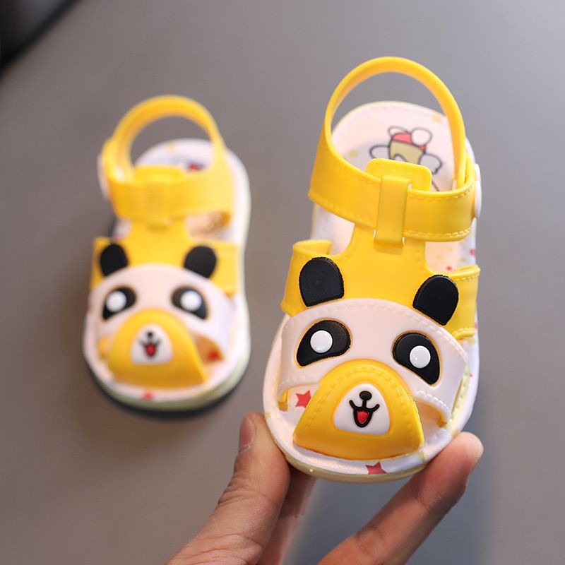 Giày sandal nút cài, giày tập đi cho bé trai bé gái hình gấu trúc nhám cute