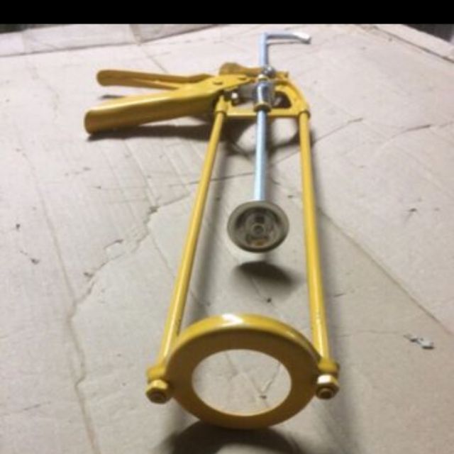 Súng bắn keo silicon