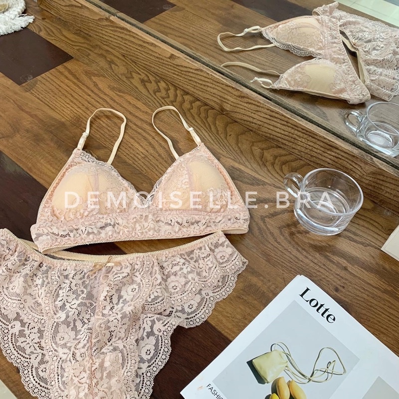 𝐶𝐻𝐴𝑅𝑀 Lace Set | Bộ ren chun viền không gọng, quần nửa (tặng kèm mút) | BigBuy360 - bigbuy360.vn