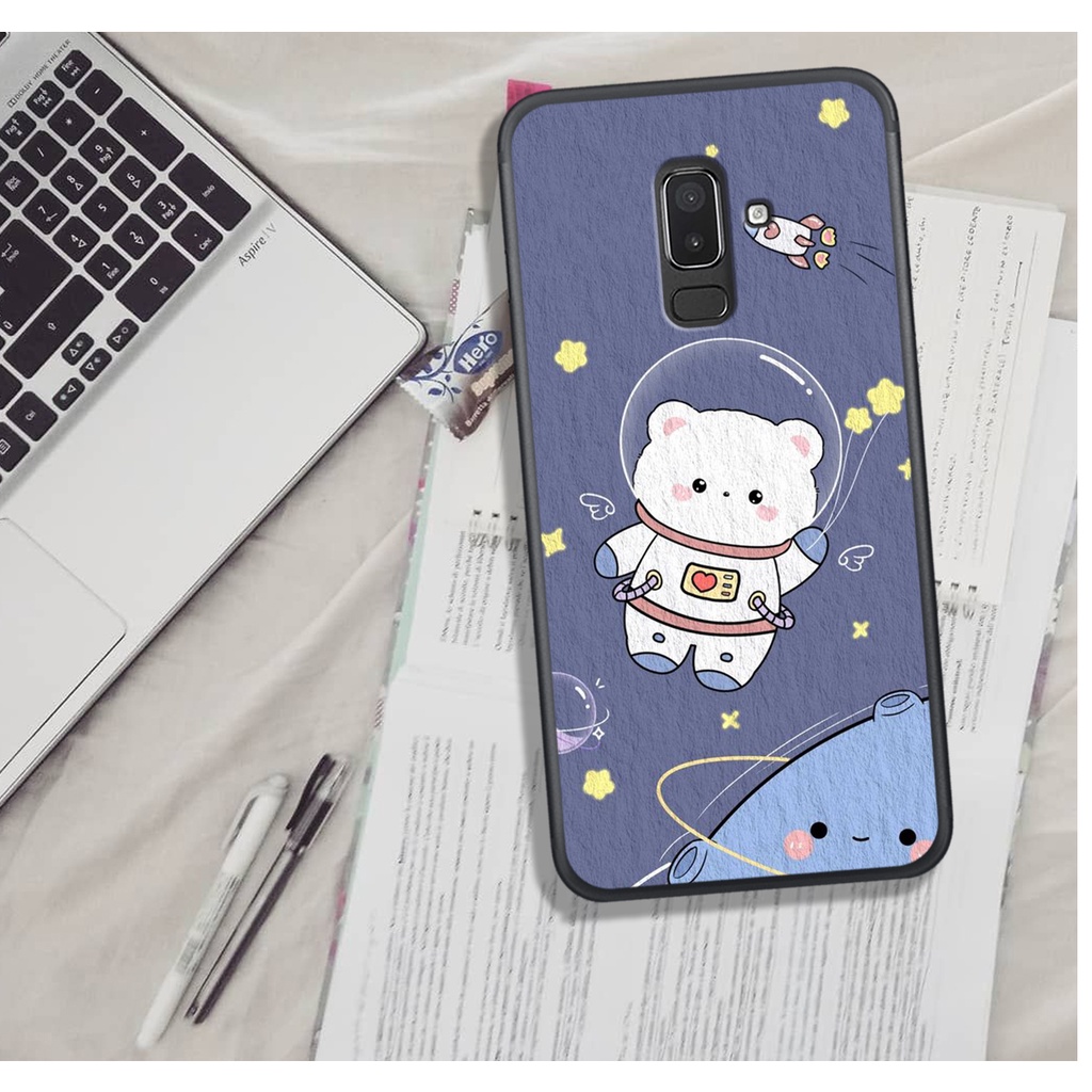 [ HOT BỎNG TAY] ỐP LƯNG SAM.SUNG J6 PLUS/J8/A6 PLUS , IN HINH CHIBI PHI HÀNH GIA ĐÁNG YÊU, SIÊU CUTE.