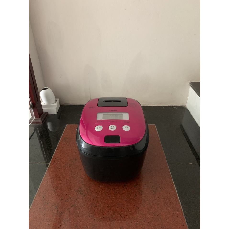 Nồi cơm điện Tiger 1.8L nội địa Nhật