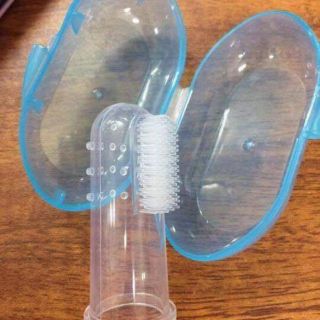 DỤNG CỤ TƯA LƯỠI BẰNG SILICON