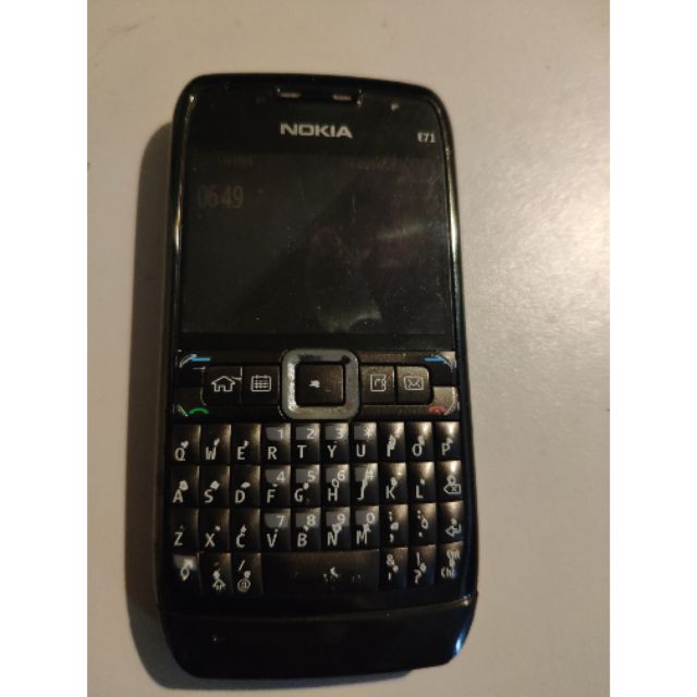 Điện thoại nokia e71 cũ