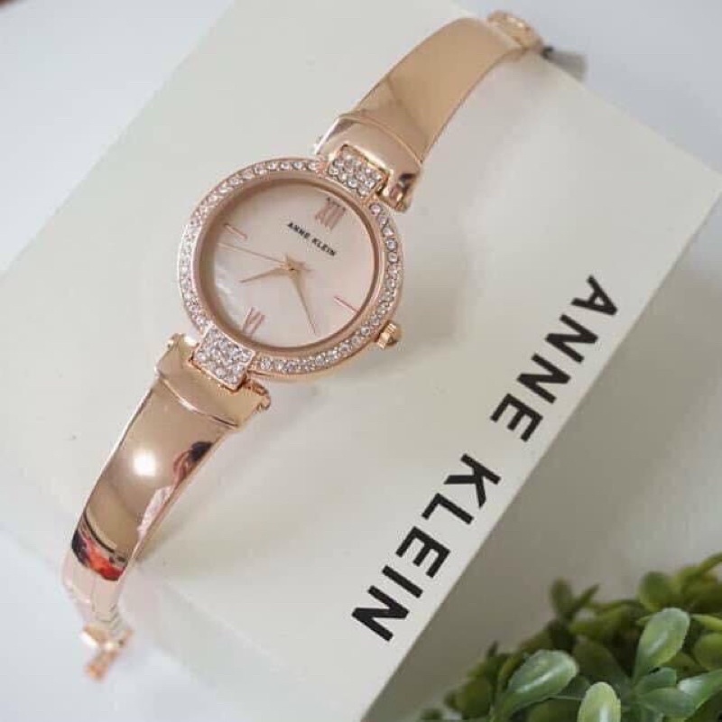 Đồng Hồ Nữ Anne Klein dây kim loại case 30mm