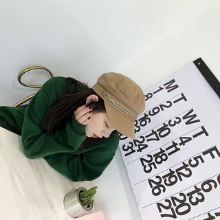 Nón beret đen