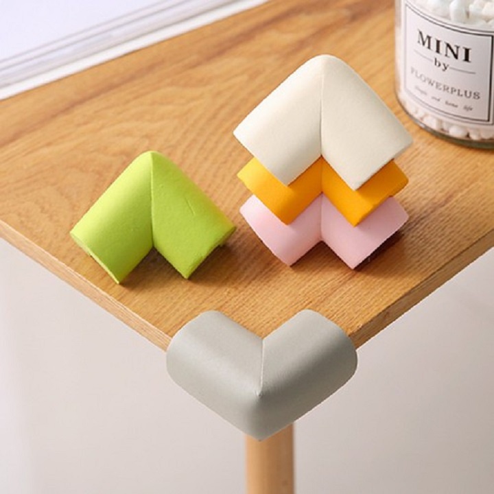 Set 2 miếng mút xốp bọc cạnh bàn, góc giường ngủ, tủ quần áo - Bảo vệ an toàn cho bé