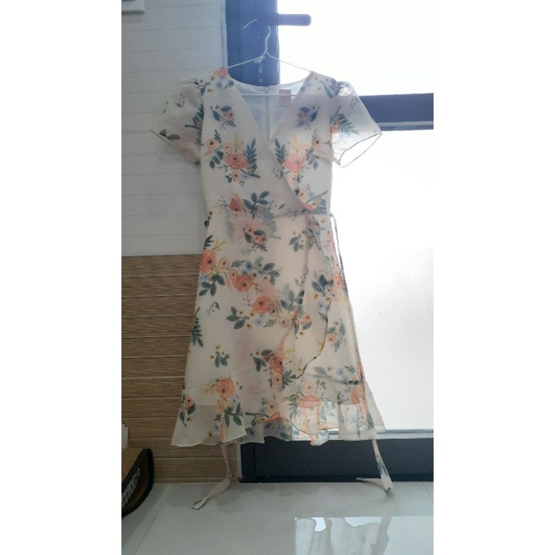 pass váy size S, váy không lỗi không sửa.