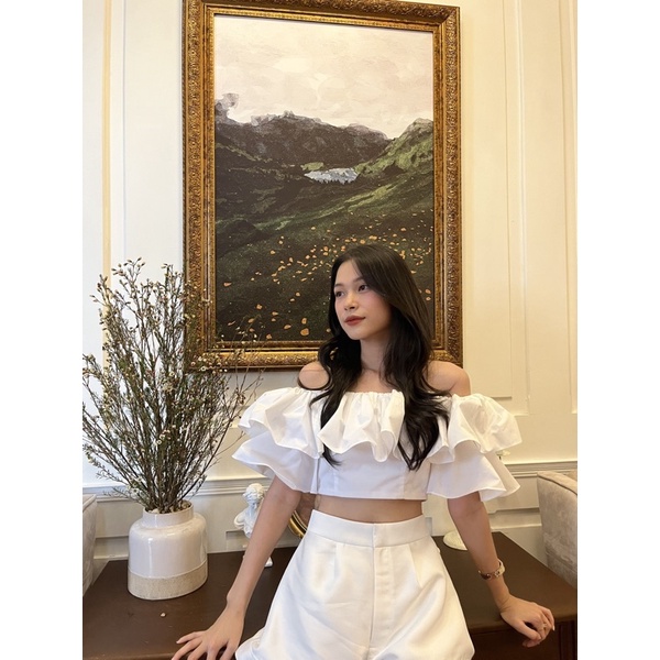 Anis_Áo croptop bẹt vai màu hồng, tay phồng phần vai có thun co giãn, dây kéo phía sau Laphin Top