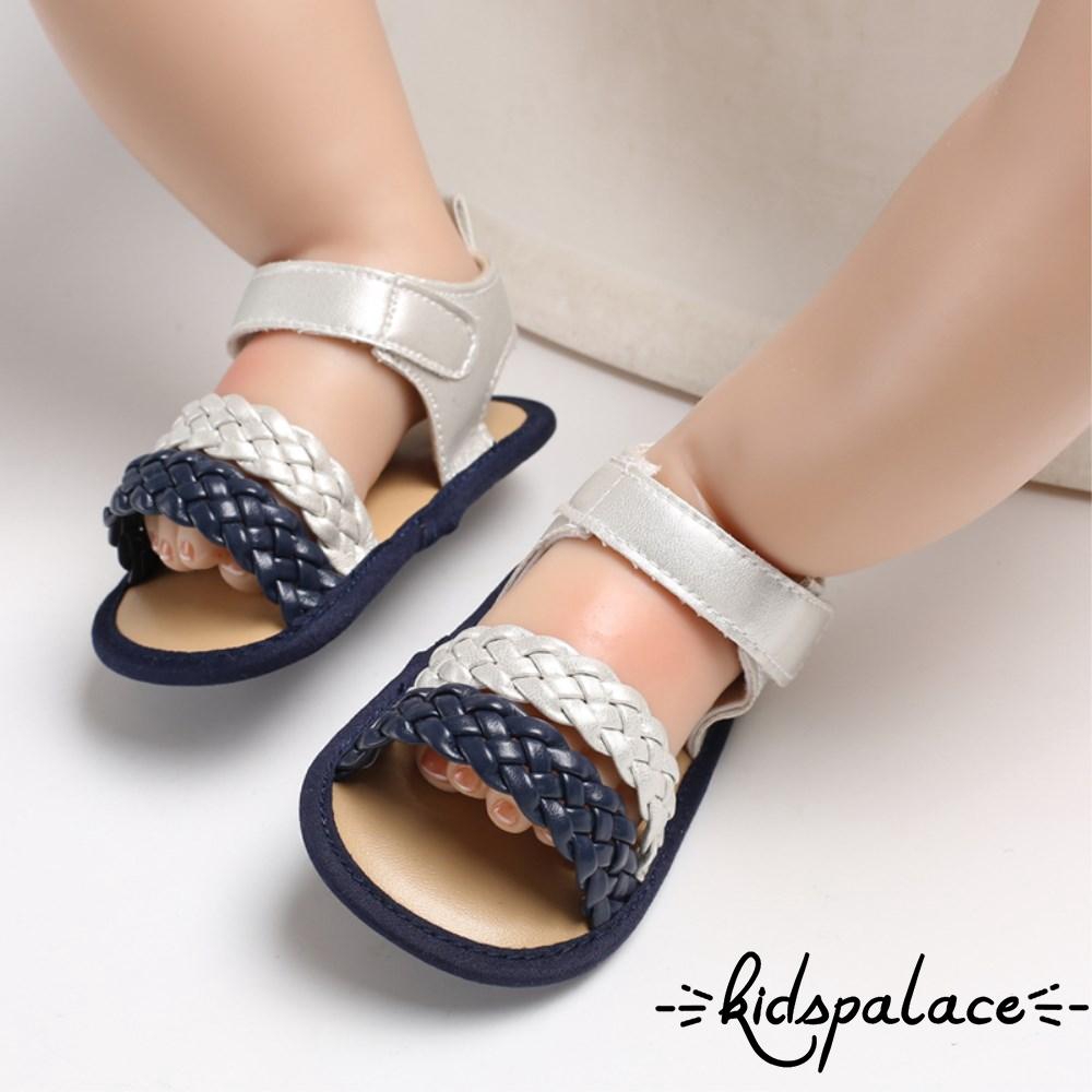 Giày sandal dễ thương cho bé gái