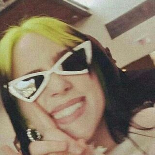 Kính Billie Eilish cool ngầu
