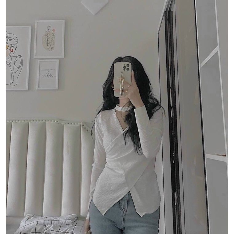 Áo có chocker cổ vạt chéo