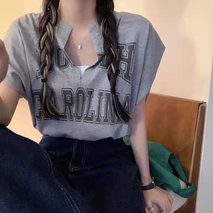 Áo Thun Không Tay Cổ Chữ V Giả Hai Lớp Cá Tính Dành Cho Nữ