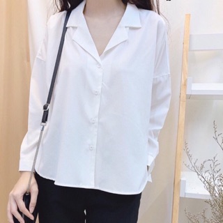 Áo sơ mi oversize cổ vest trắng/đen