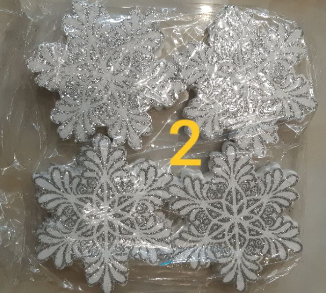 Hoa tuyết bằng xốp cứng treo trang trí noel 40k túi