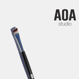 [Bill Mỹ] Cọ chân mày vát cổ điển AOA E114 Angled Brow Brush