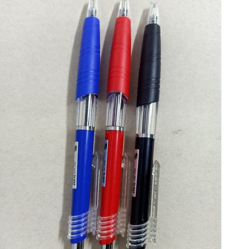 Bút bi mã 047 ngòi 0.7mm