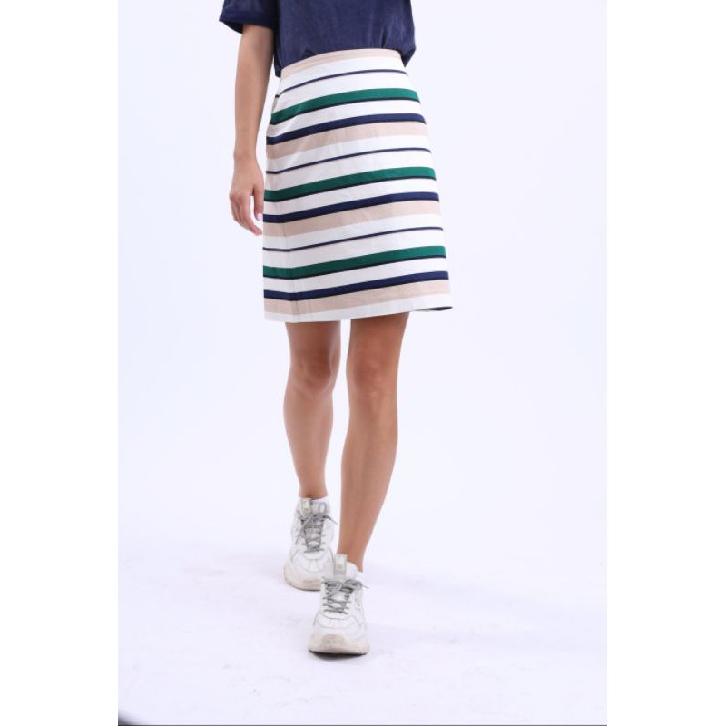 Chân váy Ann dư xịn