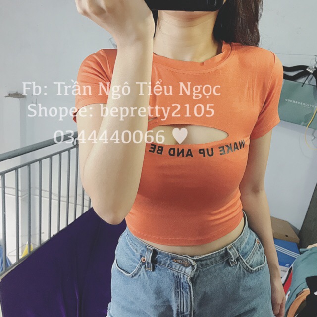Áo croptop tay ngắn khoét ngực | BigBuy360 - bigbuy360.vn