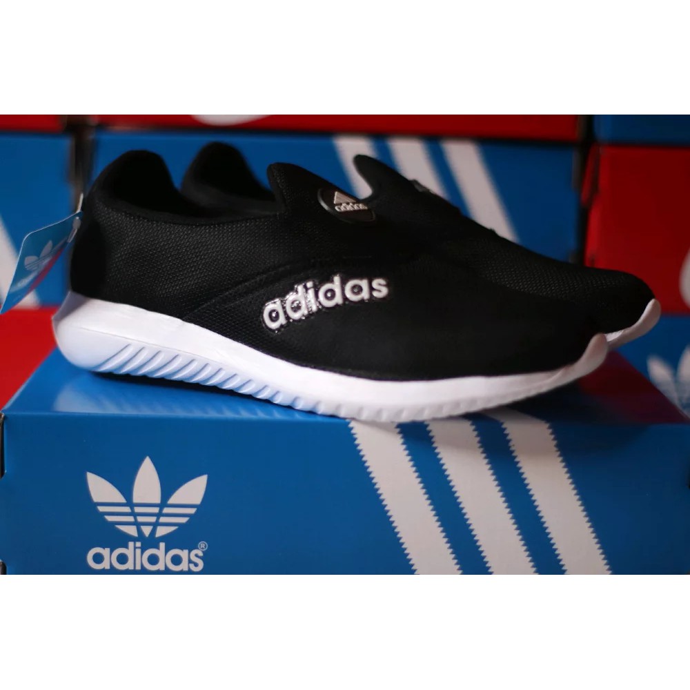 Giày Lười Adidas Không Dây Màu Đen Cá Tính