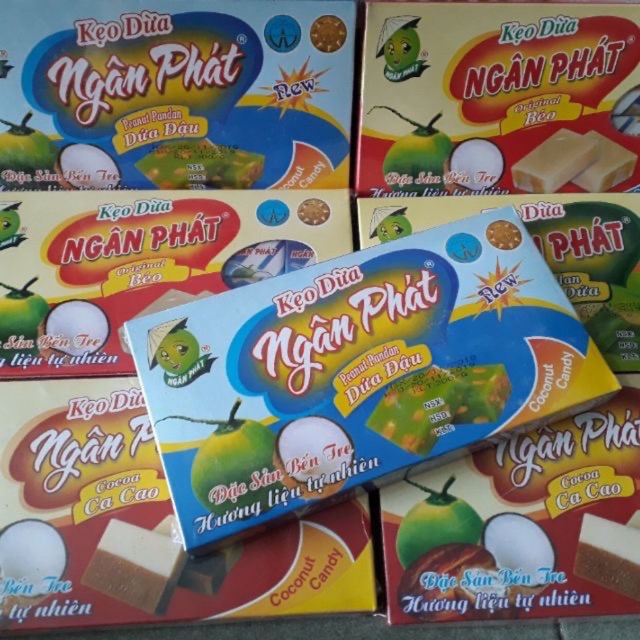 1 hộp kẹo dừa