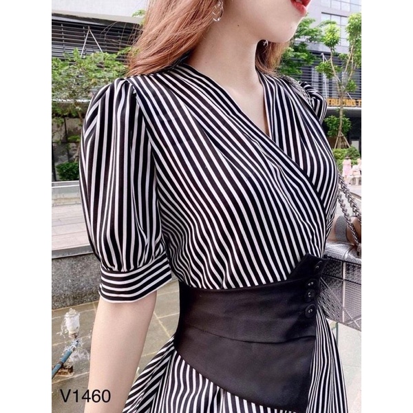 Váy kẻ dọc đen trắng hàng thiết kế DVC