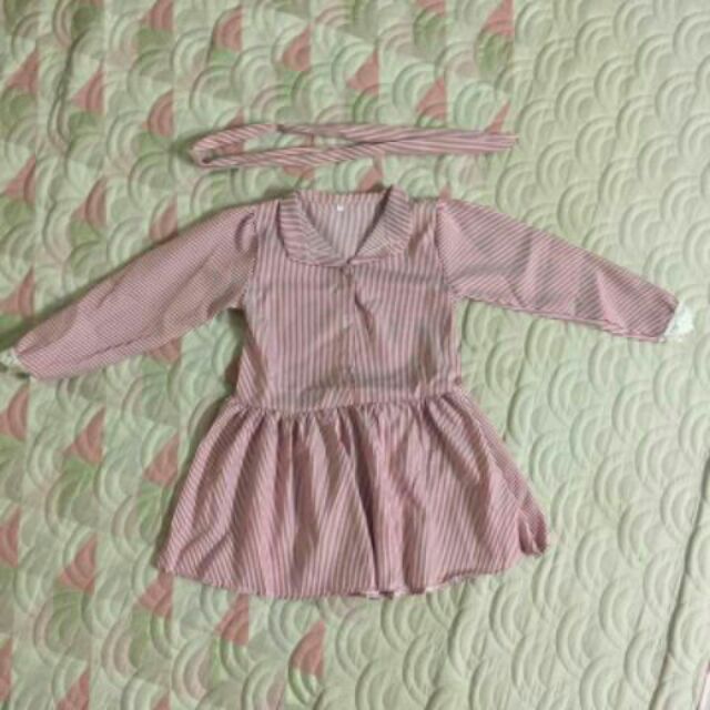 Combo 2 váy cho trẻ em giá 180k