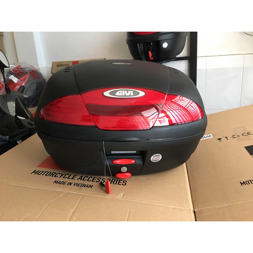 Thùng Givi E450N, thùng kèm đế, ốc gắn, hàng Givi chính hãng, bảo hành 2 năm