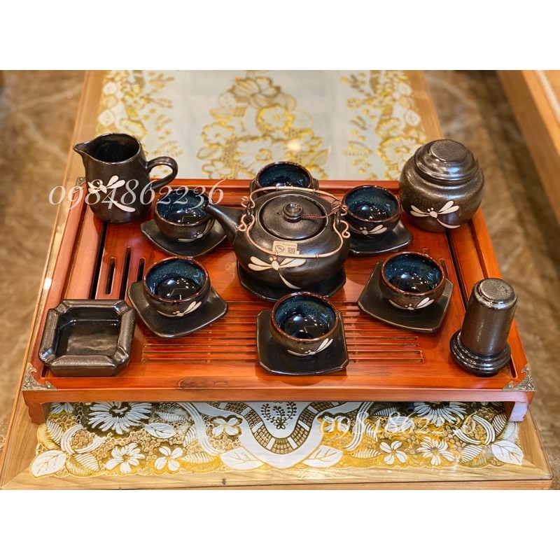 [HÀNG NGHỆ NHÂN TÔ THANH SƠN] Bộ ấm chén khắc chuồn Nghệ nhân Tô Thanh Sơn Bát Tràng - Bộ trà Bát Tràng