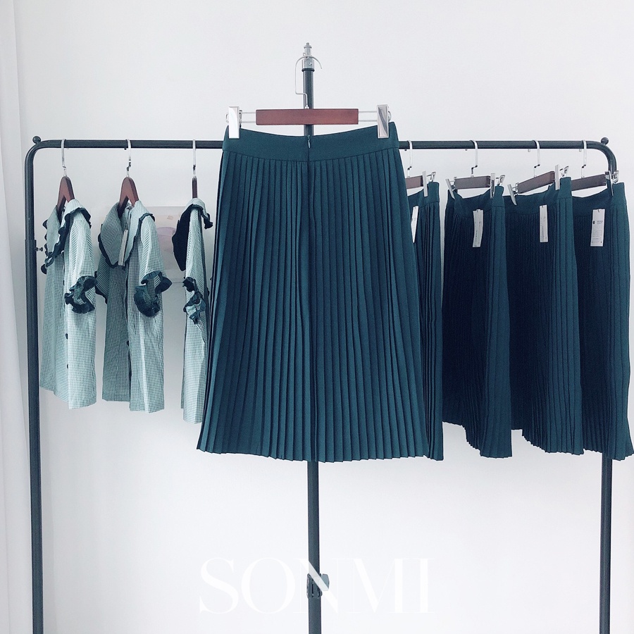 Chân Váy Xếp Ly Dài Qua Gối SONMI Hàn Quốc Cao Cấp Màu Xanh Lam Vải Xước Hàn 2 Lớp WILLOW ZOEY