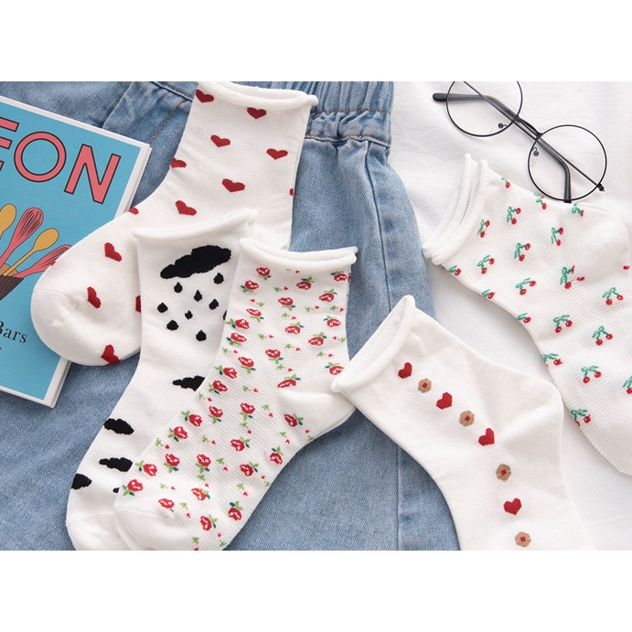 Vớ nữ cổ nhún phong cách Hàn Quốc siêu dễ thương và xinh xắn.