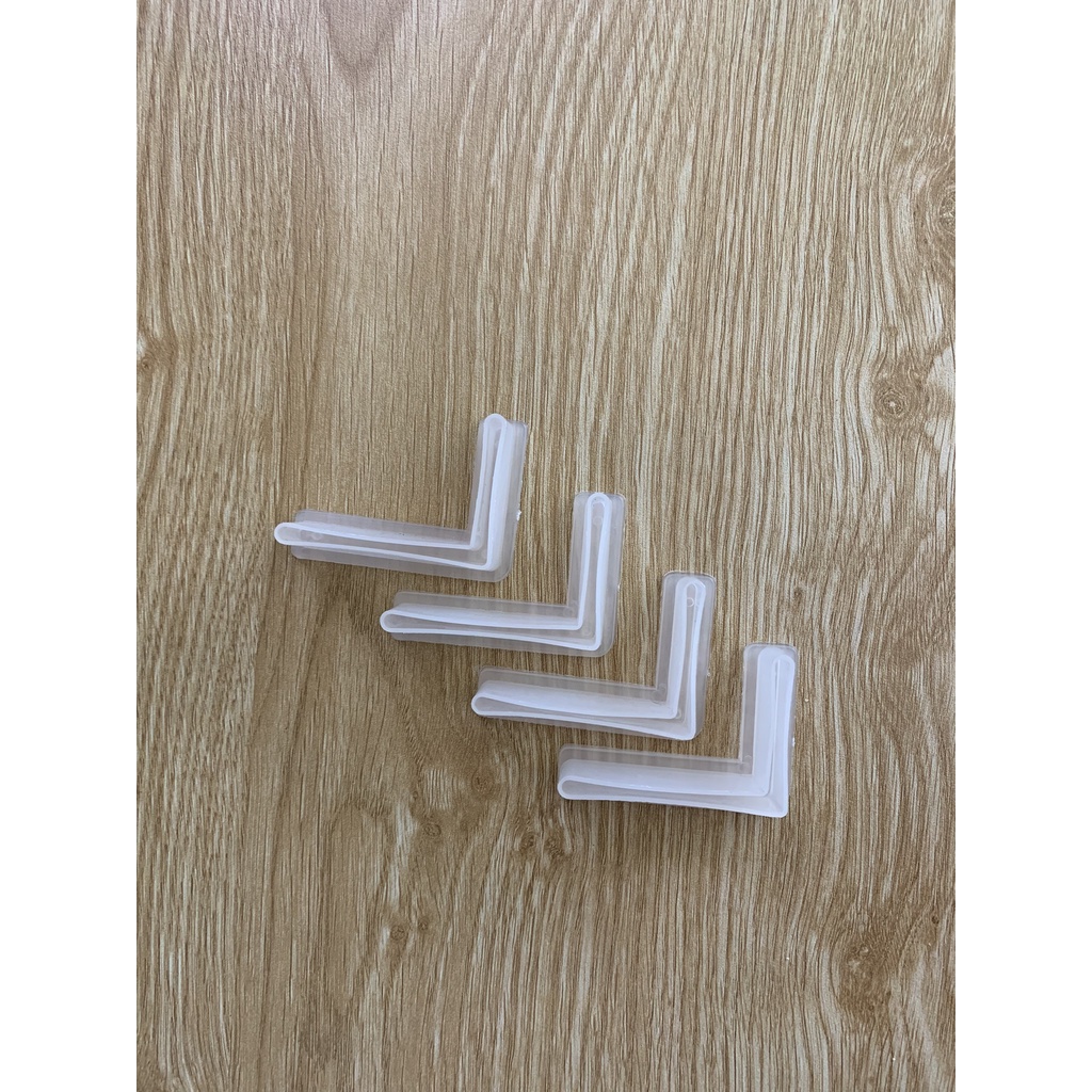 Phụ kiện  kệ sắt V lỗ 4x6 - 3x5