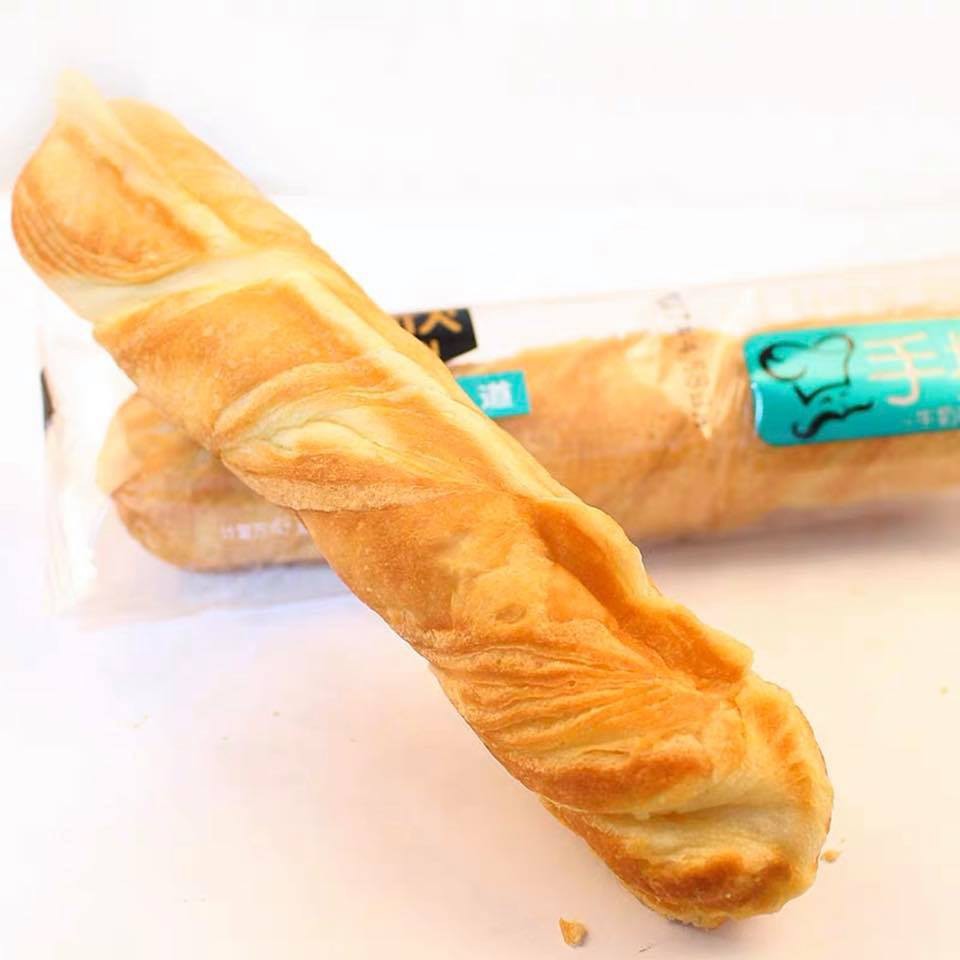 Bánh mì que bơ sữa ngàn lớp Đài Loan 1 cái
