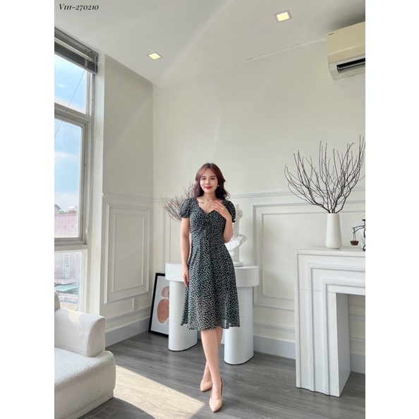 V111 Váy Hoa Nhí Rút Ngực Cho Con Bú