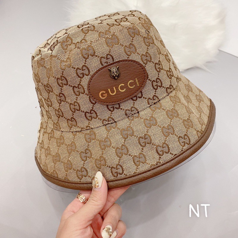 Mũ vành Gucci viền da logo tròn nền thô hoạ tiết 2 màu