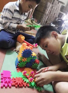 Đồ chơi thông minh cho bé