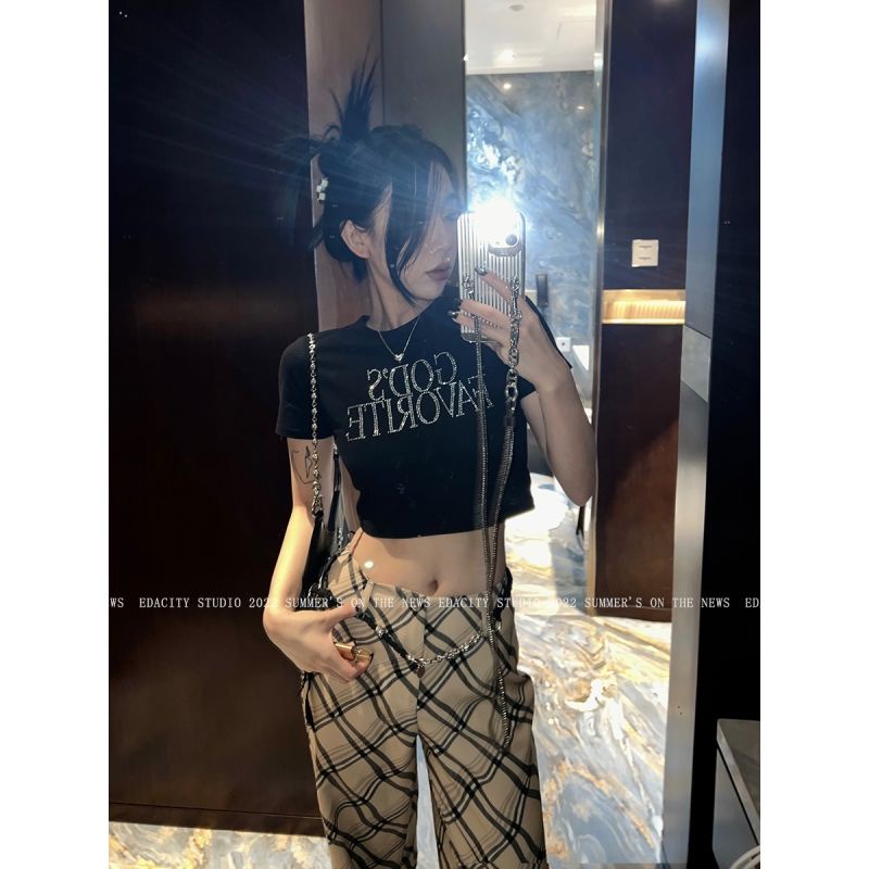 ▣Áo Thun Đen Tay Ngắn Dáng Ôm Đính Đá Phong Cách Âu Mỹ Dễ Phối Đồ