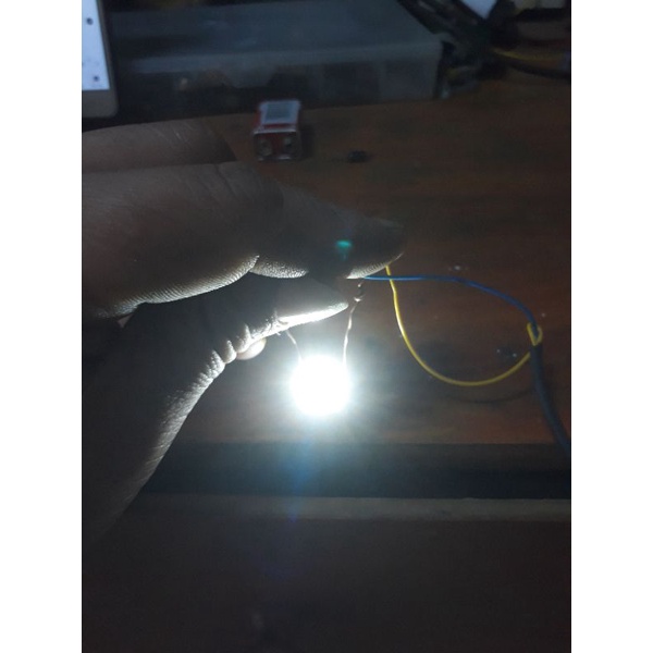 Combo 110 chip led 2835 siêu sáng điện áp 4vdc. ánh sáng trắng