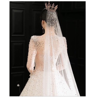 voan cô dâu pha lê đính trai lấp lánh