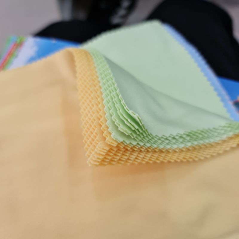 [Mã SKAMCLU7 giảm 10% cho đơn từ 0Đ] khăn lau kính