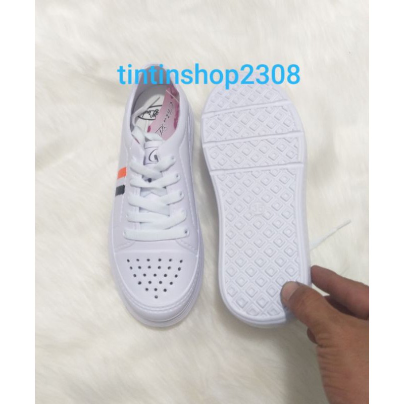 Giày nhựa thể thao trắng siêu nhẹ đế 3 phân thời trang | BigBuy360 - bigbuy360.vn