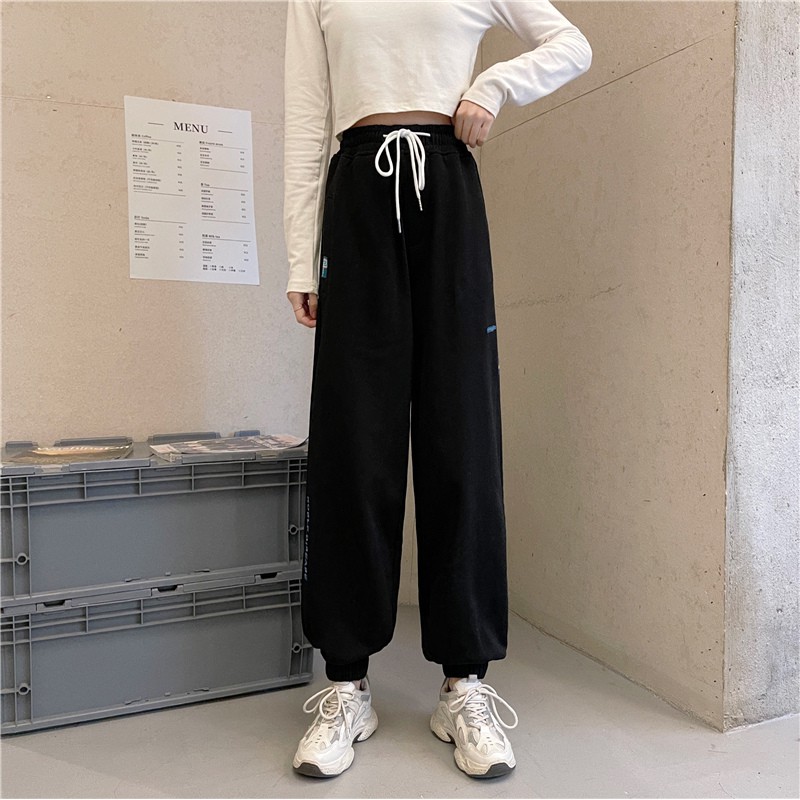 Quần Jogger Thêu Chân Chất Thun Umi Chính Phẩm Dày Quần Ống Bo Chun Hình Chữ Thêu Form Rộng 2 Size M L | BigBuy360 - bigbuy360.vn