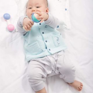 Áo gile cài cạnh NOUS MỚI 2019