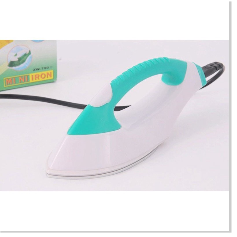 Bàn Là Mini tiện dụng