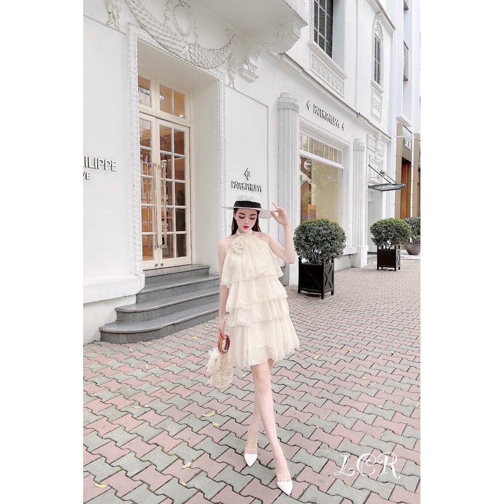 Váy Yếm Tơ Dáng Suông Kèm Hoa Điệu Đà | BigBuy360 - bigbuy360.vn